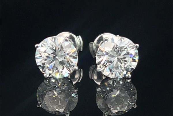 1 CARAT DIAMOND STUDS